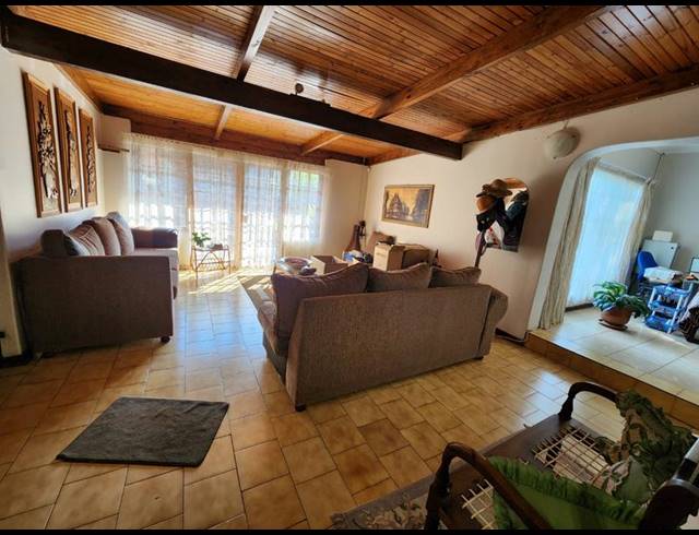 3 BEDROOM HOUSE FOR SALE IN THERESAPARK